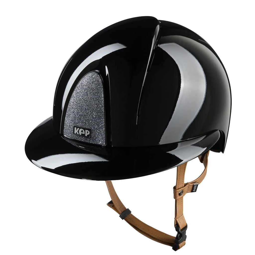 Smart Nova / Polish Black / Beige Chinstrap / Polo Visor / Star Silver - front